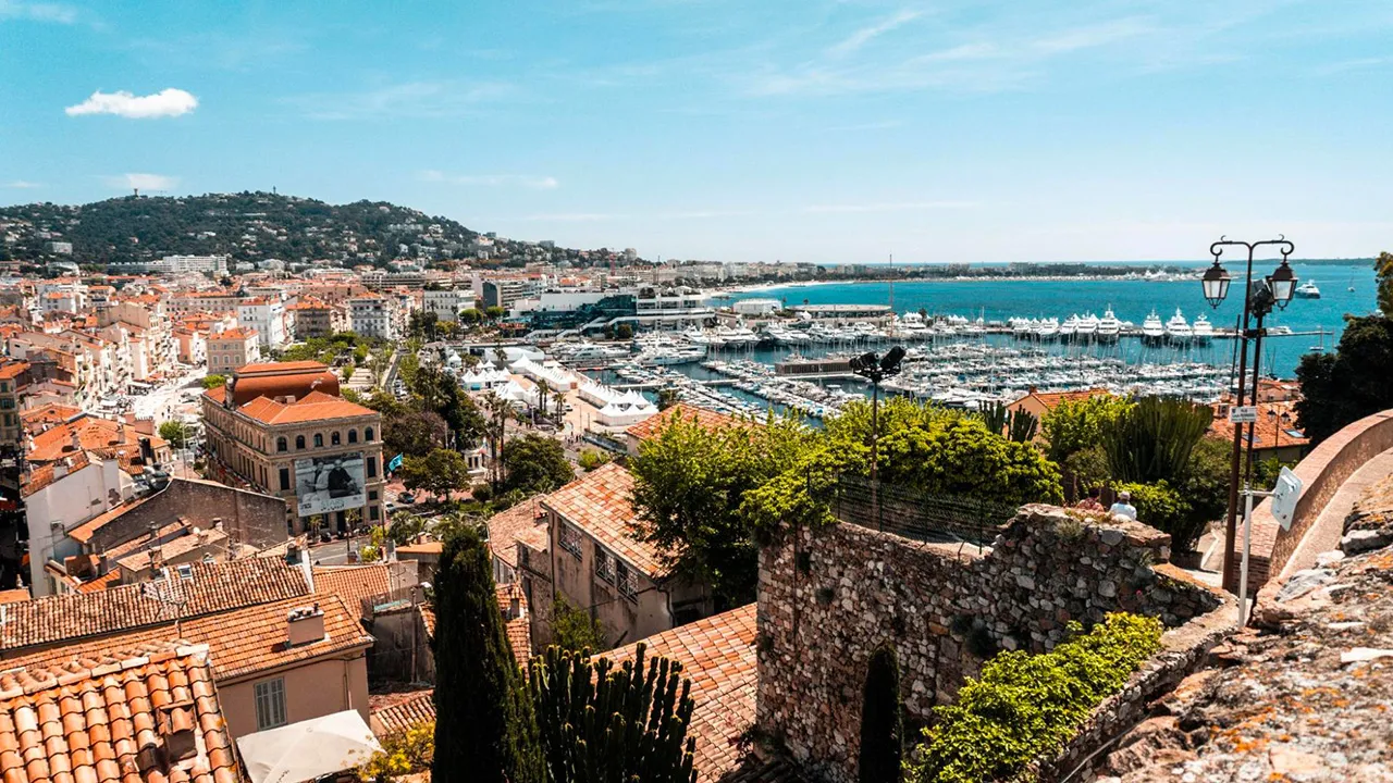 Overlooking the ocean and buildings in Cannes Bay in France