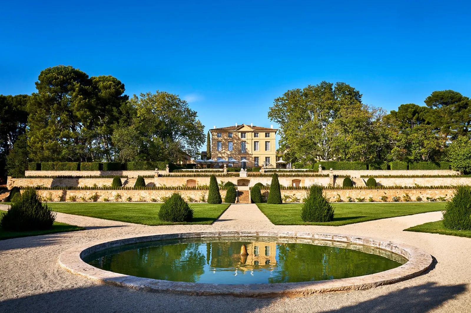 stay in luxury villas and chateaus in provence before watching the monaco f1