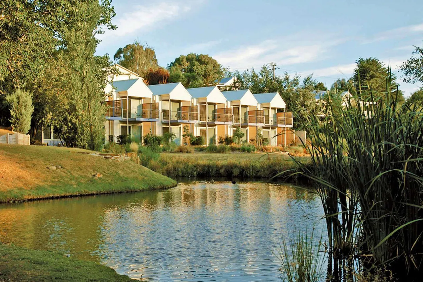Stay at the Lake House in Daylesford on a luxury tour of Victoria